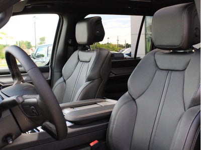 2026 Jeep Grand Wagoneer Base