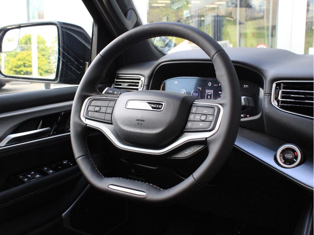2026 Jeep Grand Wagoneer Base