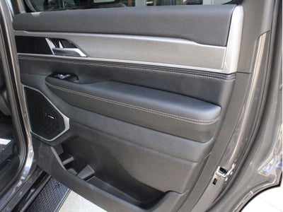 2026 Jeep Grand Wagoneer Base