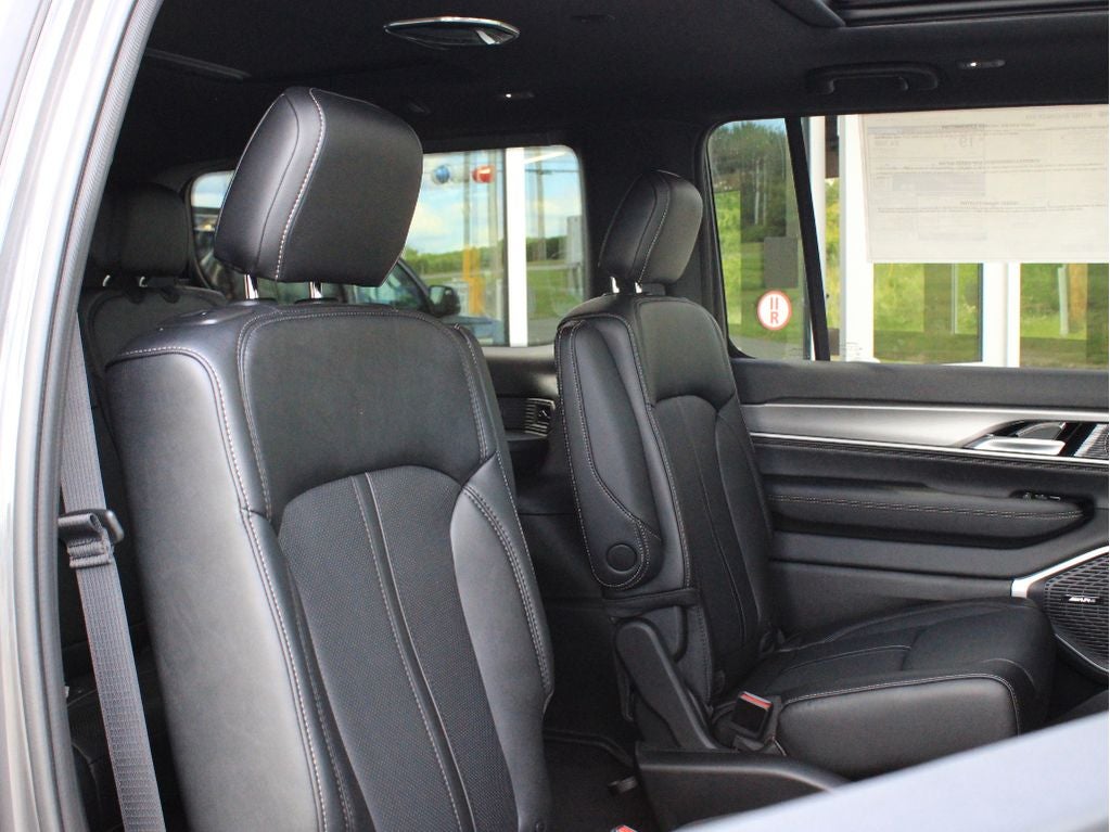 2026 Jeep Grand Wagoneer Base