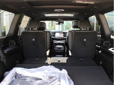 2026 Jeep Grand Wagoneer Base