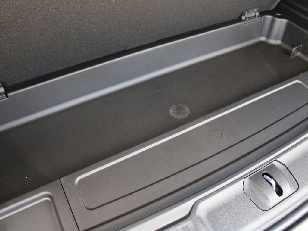 2026 Jeep Grand Wagoneer Base
