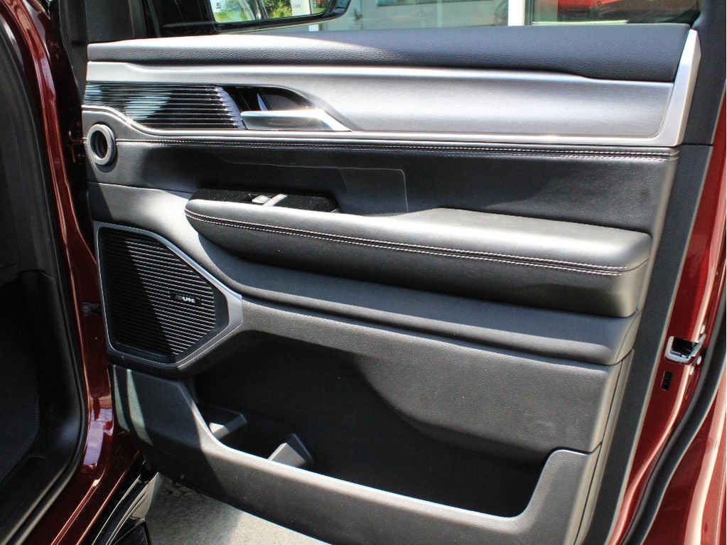 2026 Jeep Grand Wagoneer Upland