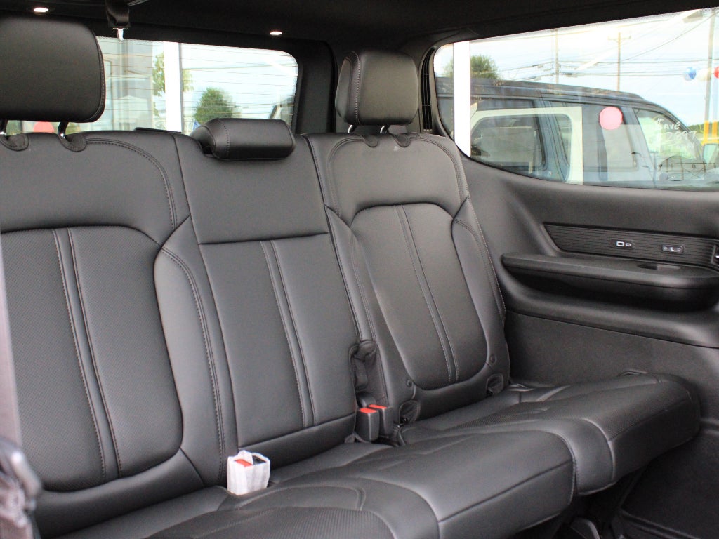 2026 Jeep Grand Wagoneer Upland