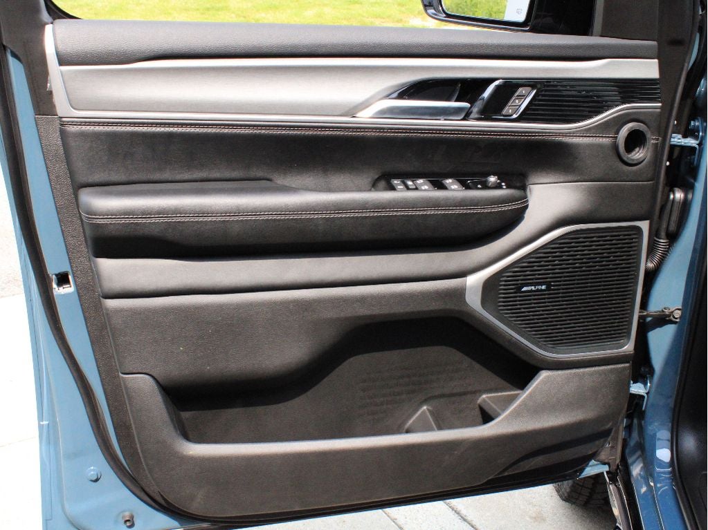 2026 Jeep Grand Wagoneer Upland