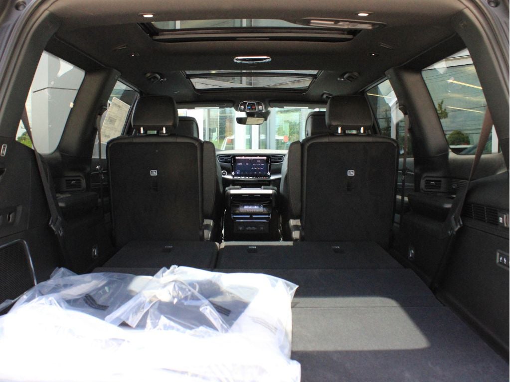 2026 Jeep Grand Wagoneer Limited Altitude