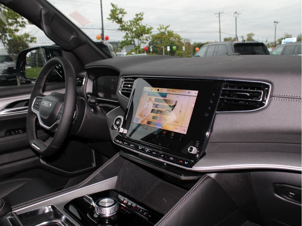 2025 Jeep Wagoneer Series II Carbide