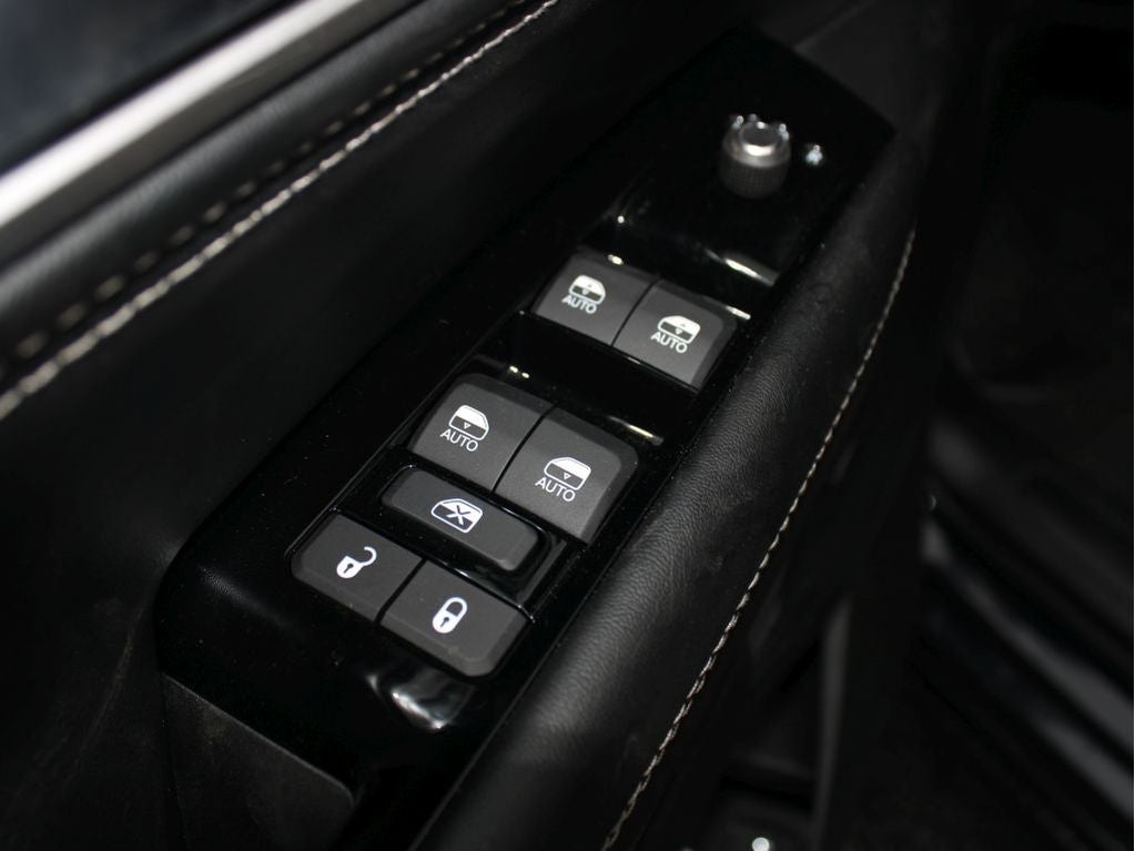 2025 Jeep Wagoneer Series II Carbide