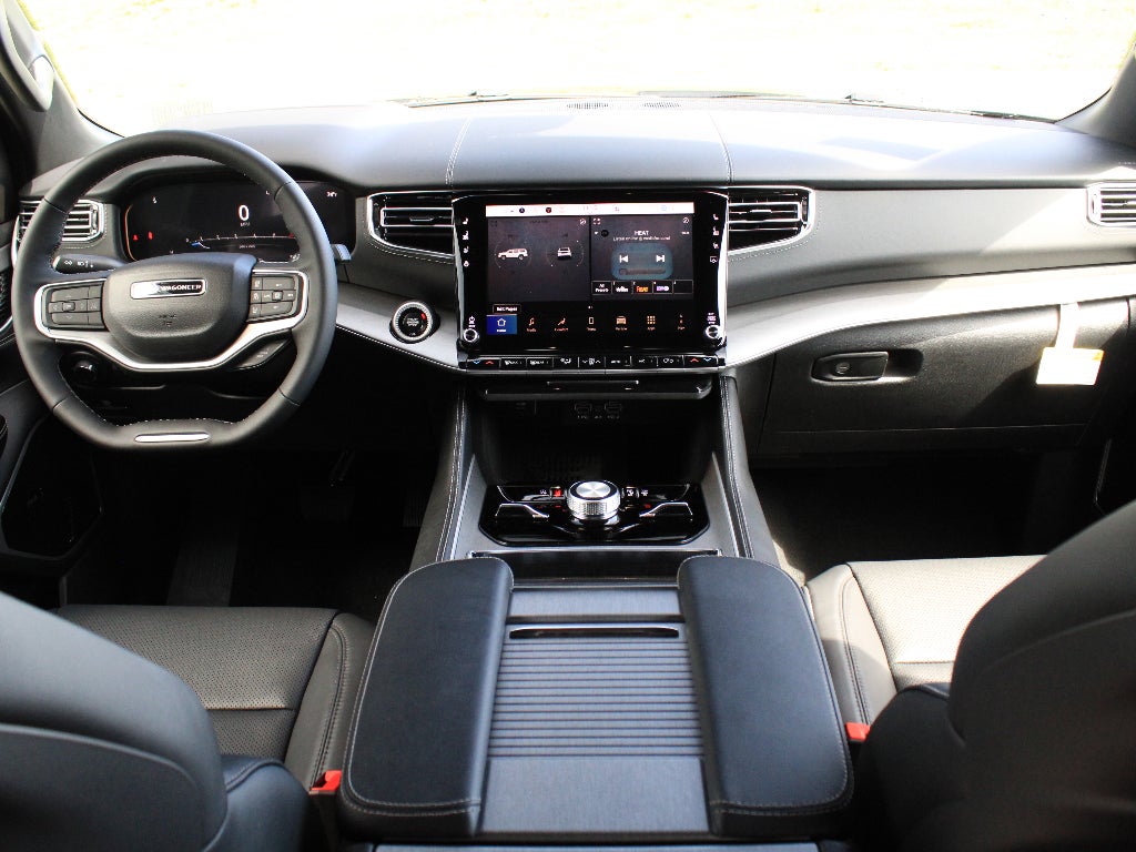 2026 Jeep Grand Wagoneer Limited Reserve