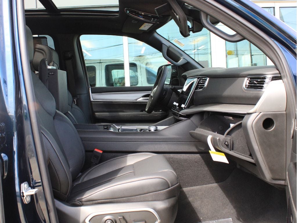 2026 Jeep Grand Wagoneer Limited Reserve