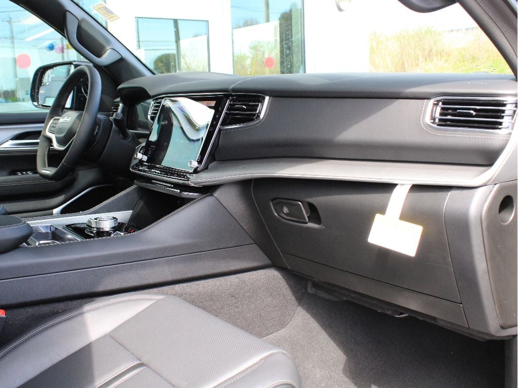 2026 Jeep Grand Wagoneer Limited Reserve