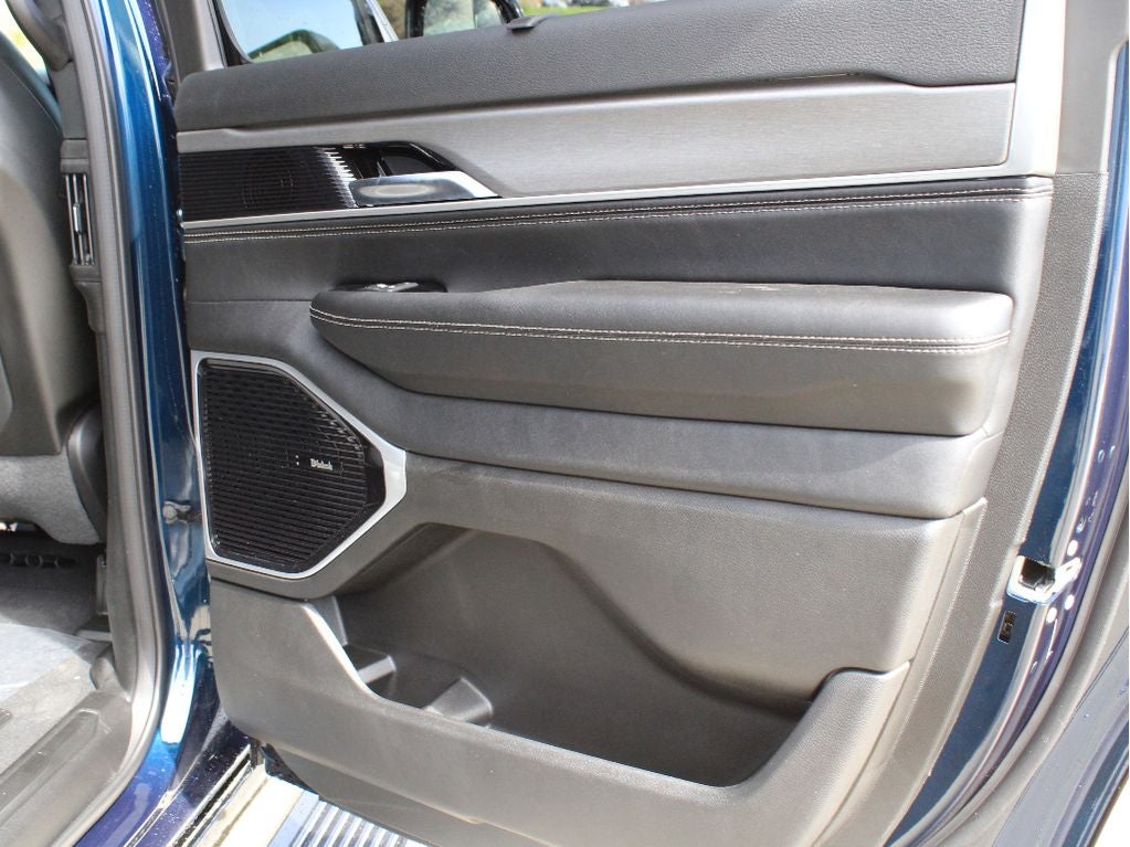 2026 Jeep Grand Wagoneer Limited Reserve