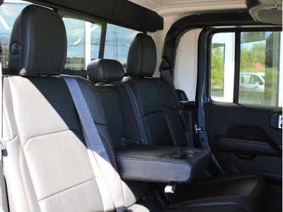 2026 Jeep Gladiator Shadow Ops