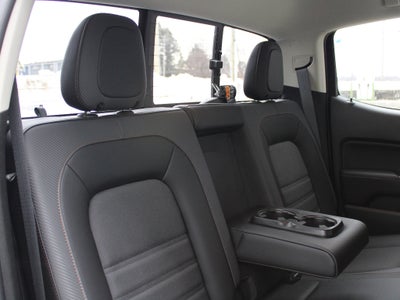 2022 GMC Canyon 4WD AT4 w/Cloth