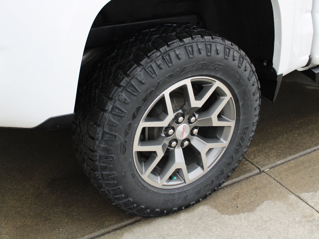 2022 GMC Canyon 4WD AT4 w/Cloth