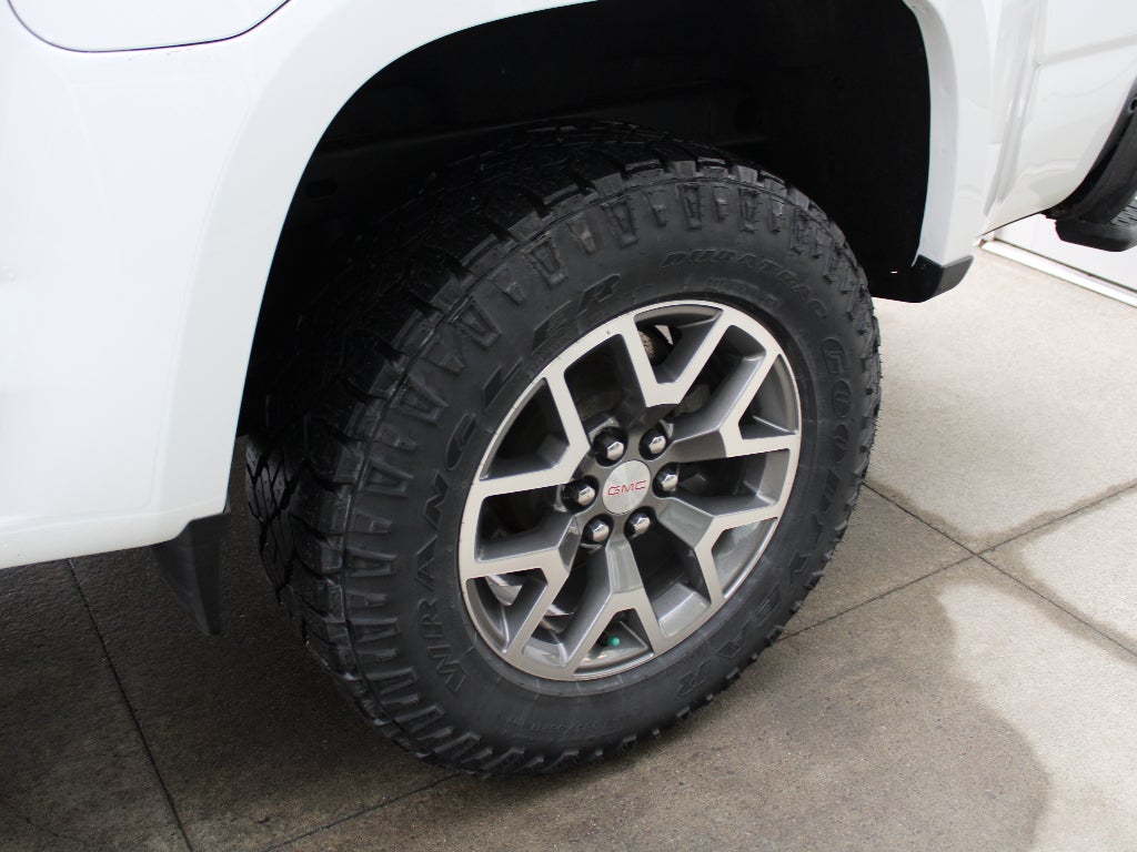 2022 GMC Canyon 4WD AT4 w/Cloth