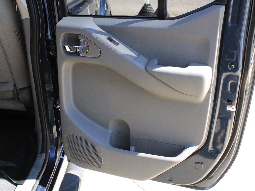 2021 Nissan Frontier SV