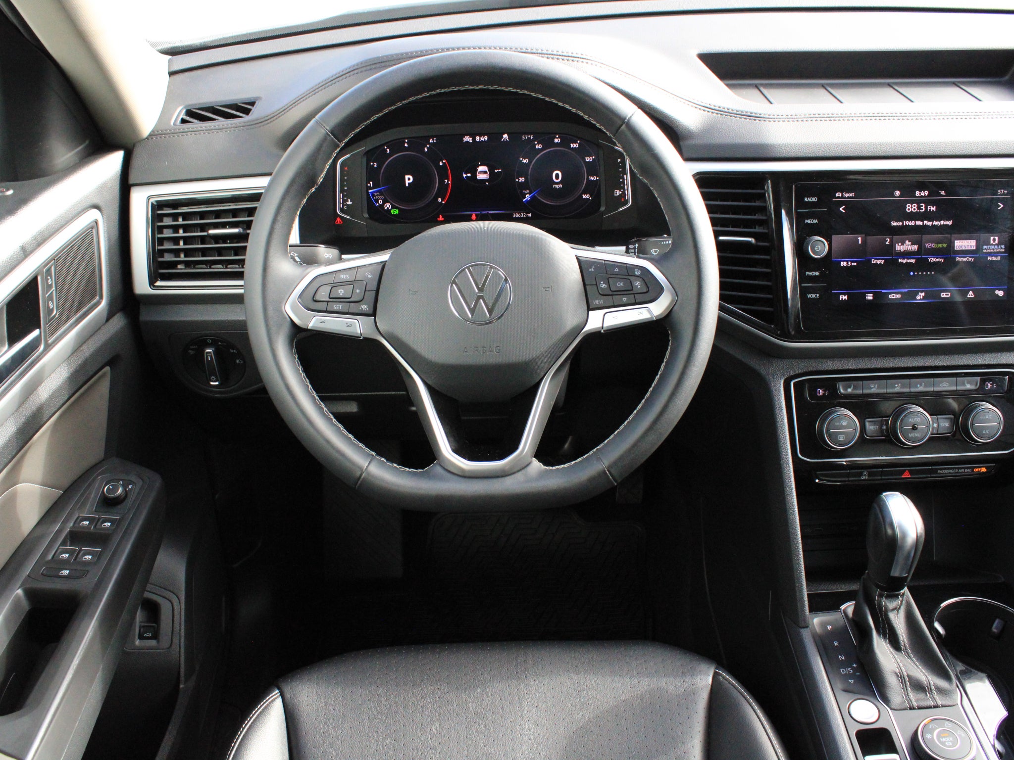 2023 Volkswagen Atlas 3.6L V6 SEL