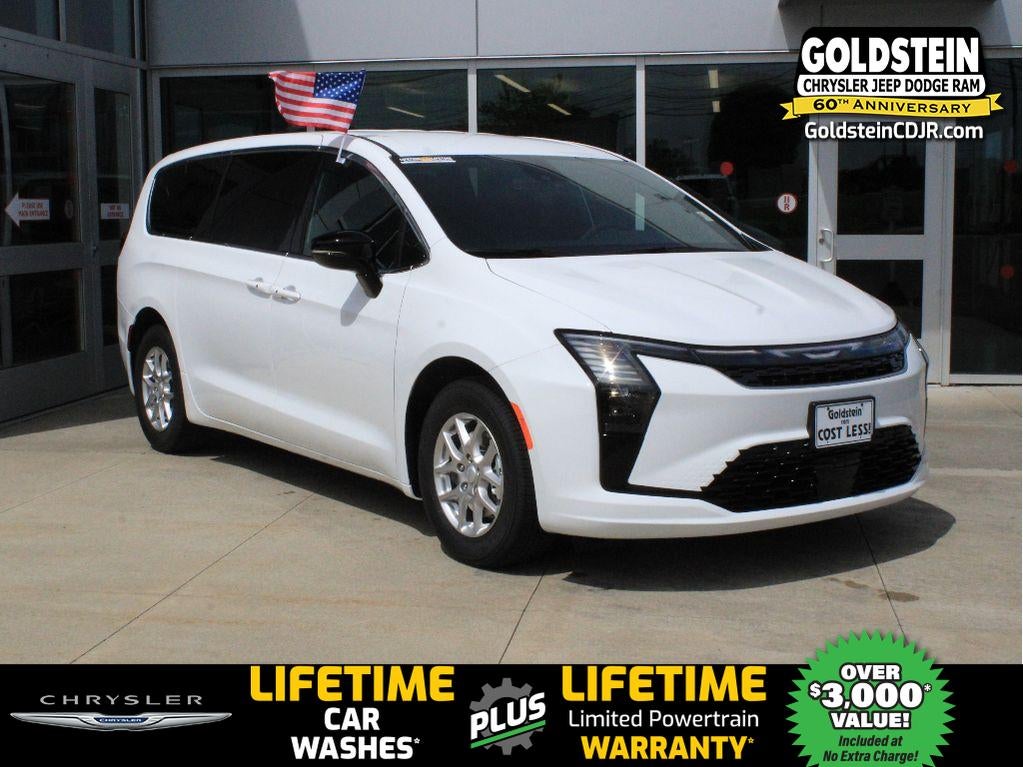 2027 Chrysler Pacifica Select's photo