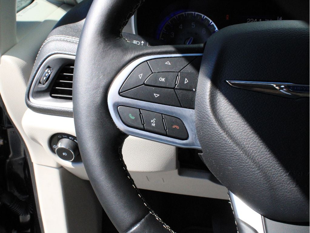 2021 Chrysler Pacifica Touring L
