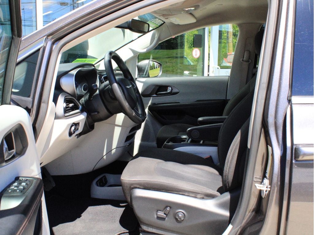 2020 Chrysler Pacifica Touring