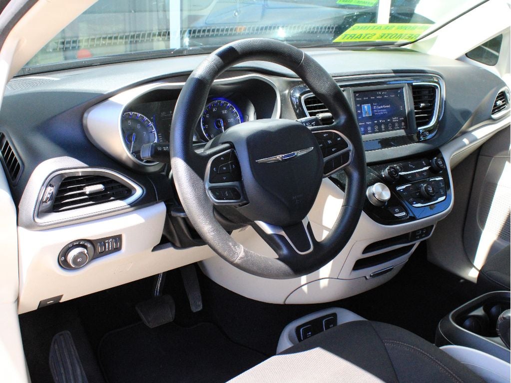 2020 Chrysler Pacifica Touring