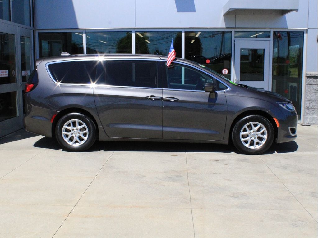2020 Chrysler Pacifica Touring