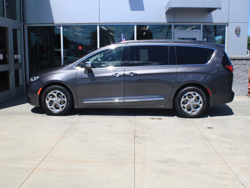 2022 Chrysler Pacifica Limited