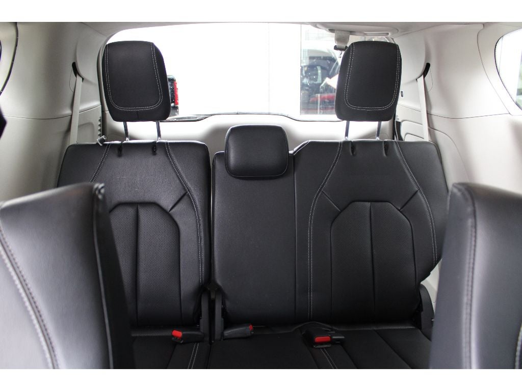 2022 Chrysler Pacifica Hybrid Hybrid Touring L