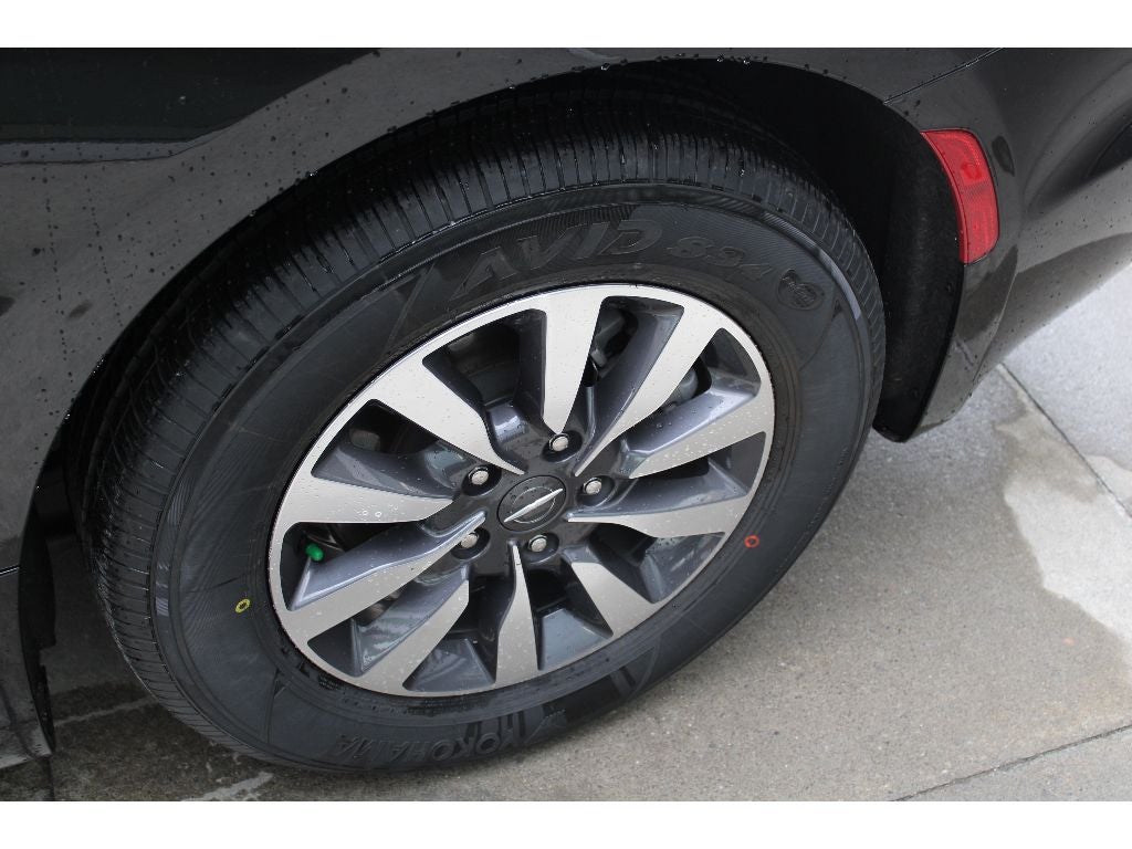 2022 Chrysler Pacifica Hybrid Hybrid Touring L