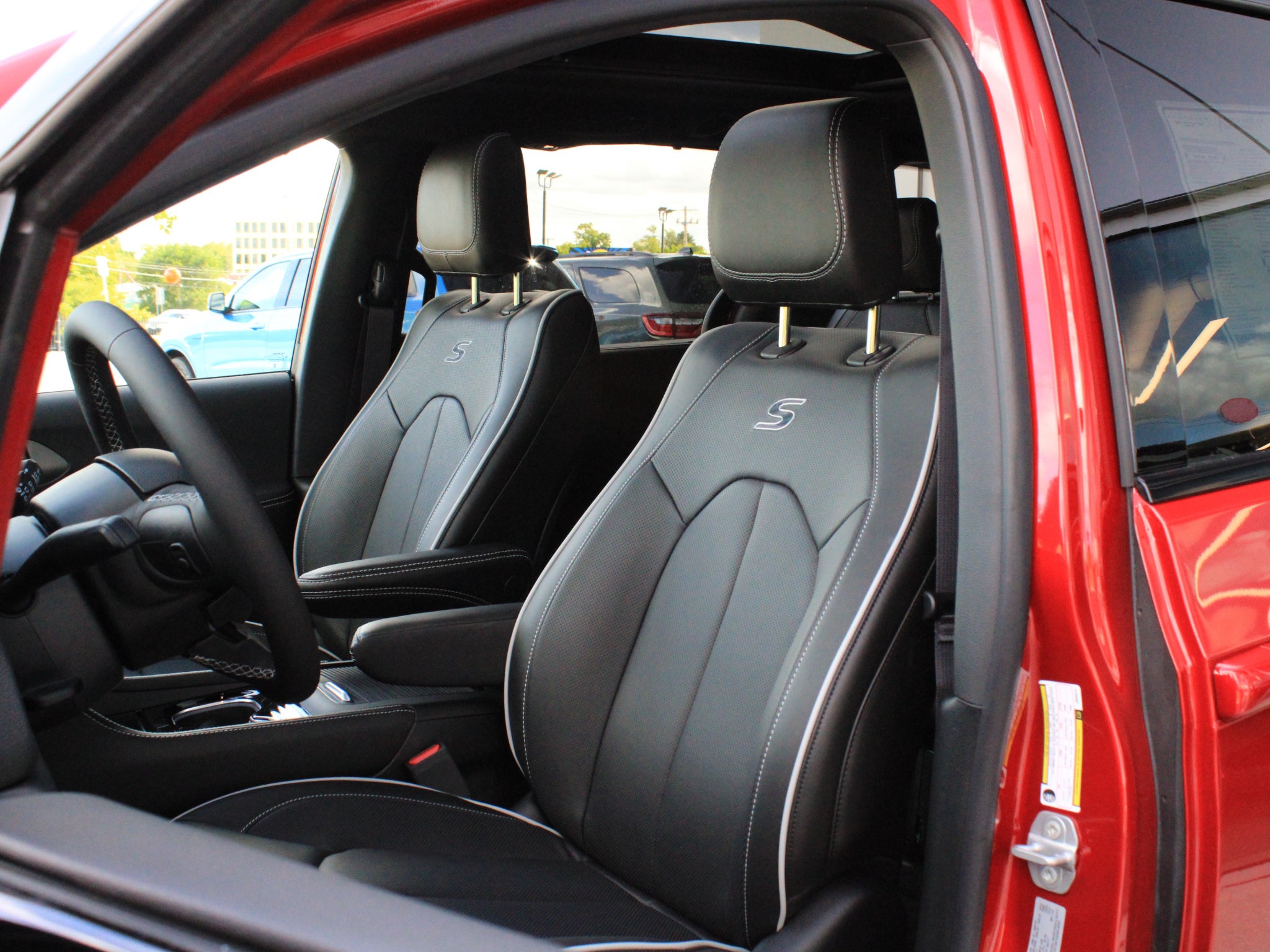 2027 Chrysler Pacifica Limited