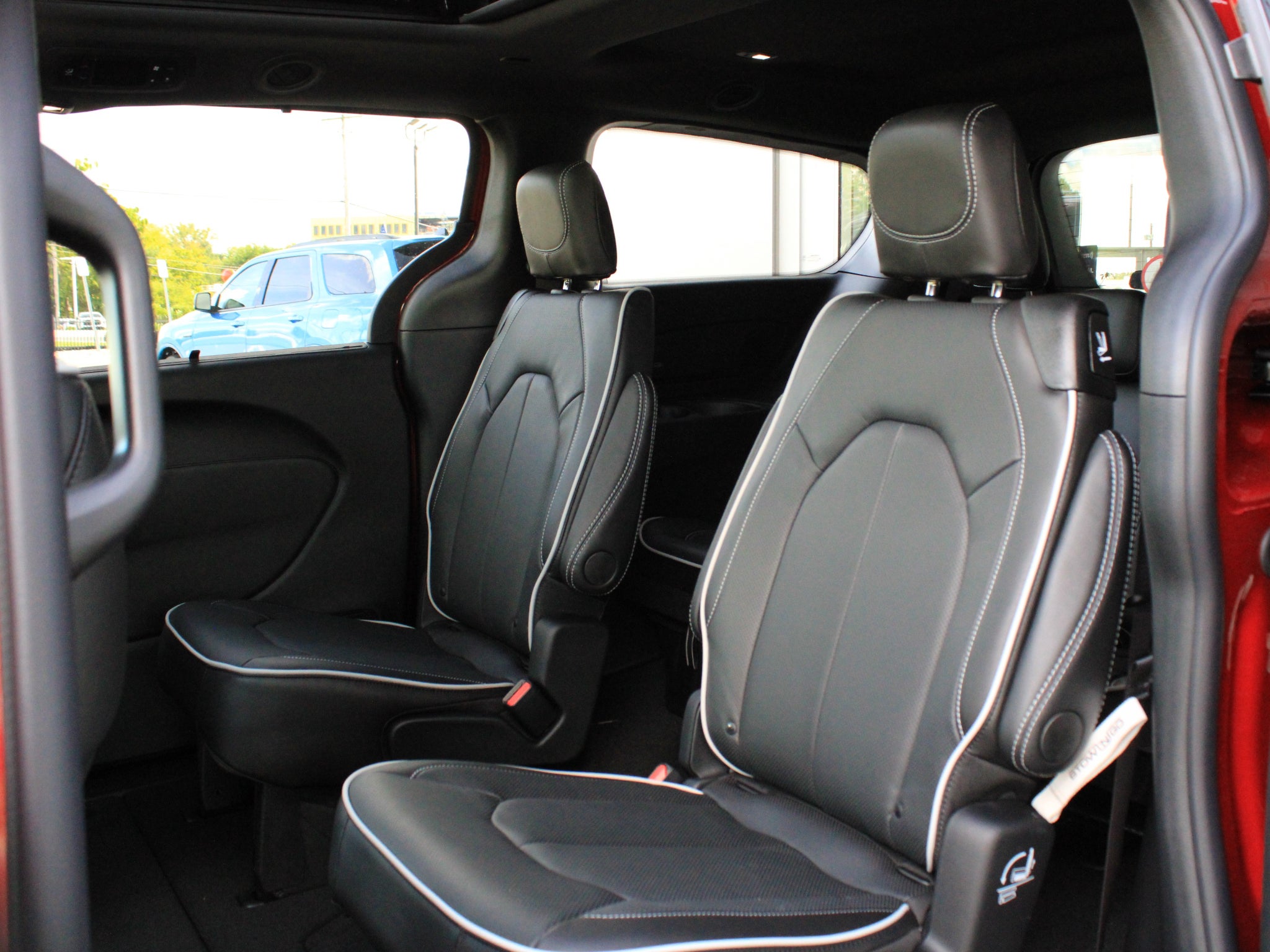 2027 Chrysler Pacifica Limited