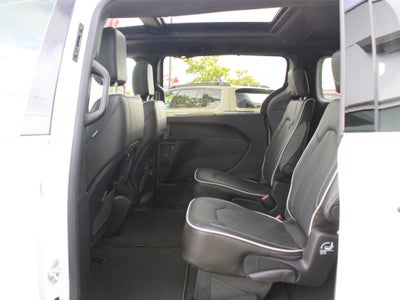 2027 Chrysler Pacifica Limited