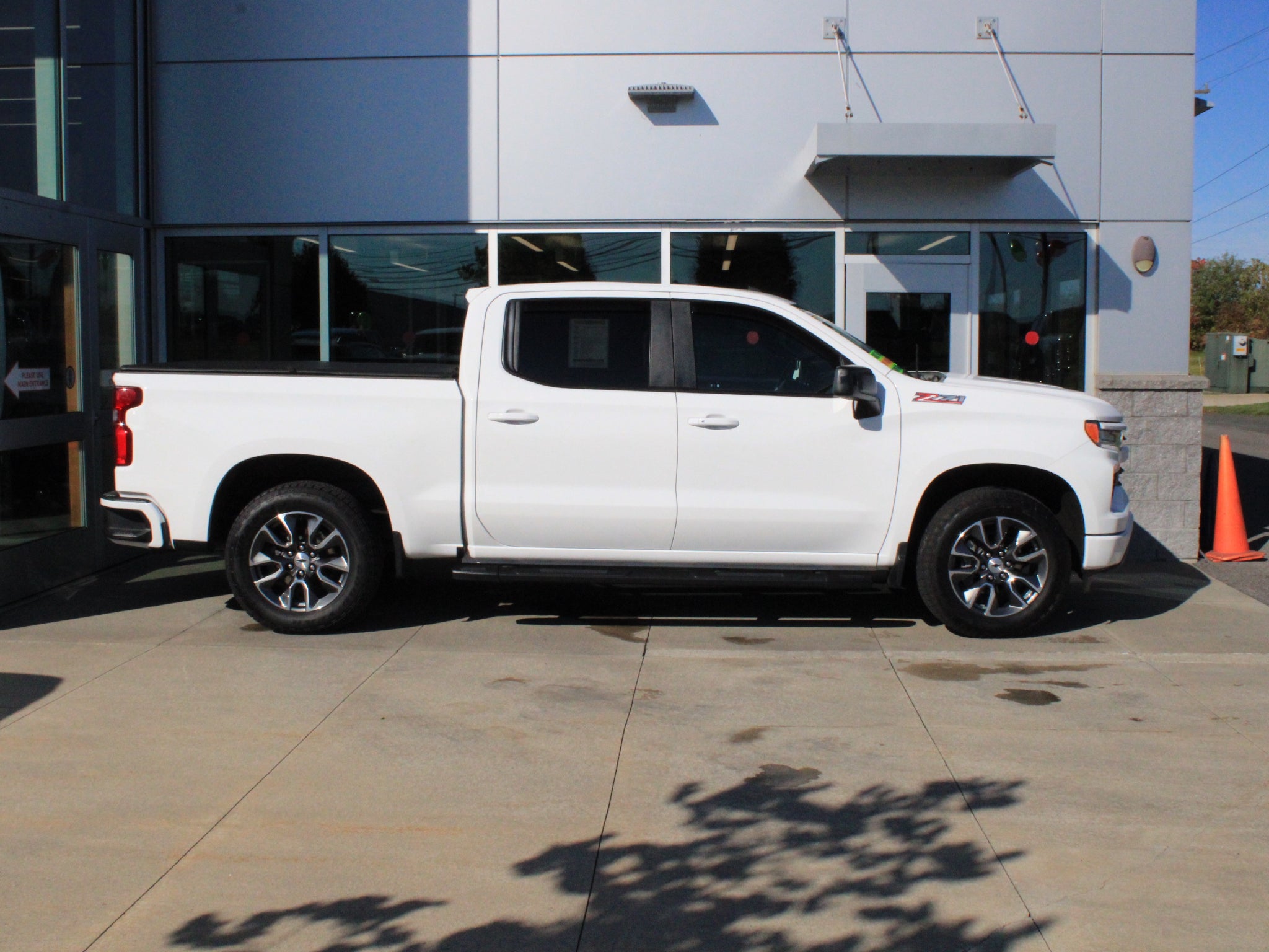 2023 Chevrolet Silverado RST