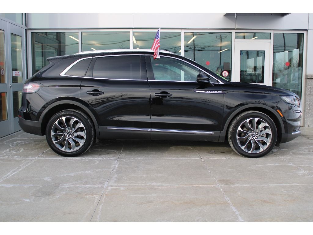 2023 Lincoln Nautilus Reserve