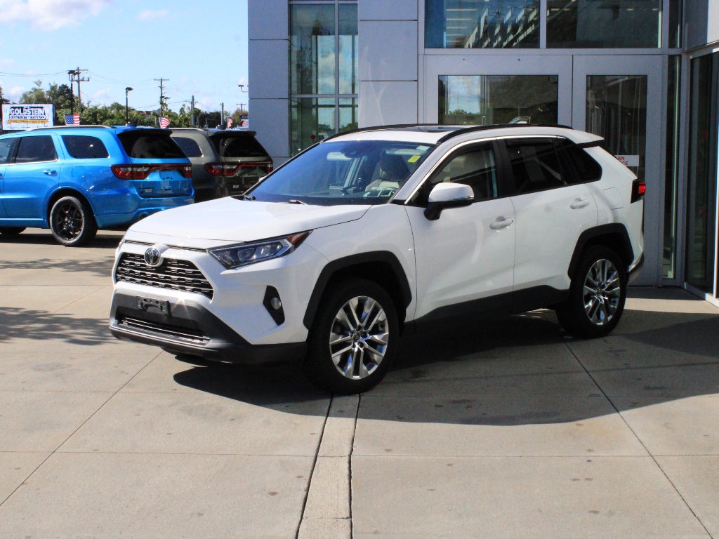 2020 Toyota RAV4 XLE Premium