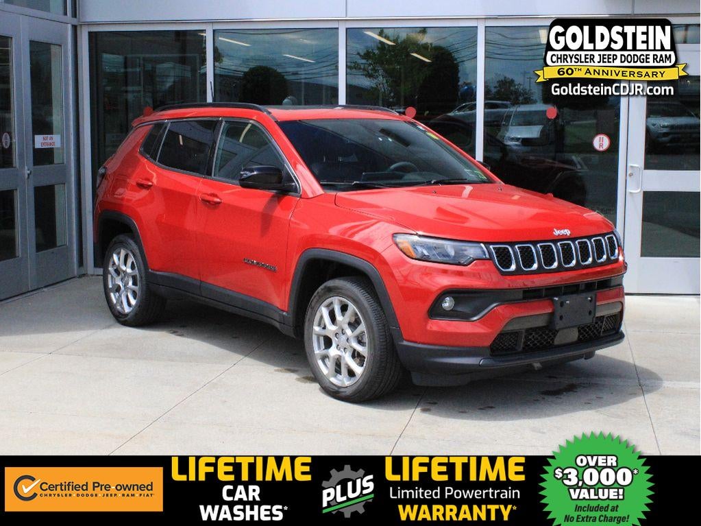 2023 Jeep Compass Latitude Lux 4X4's photo