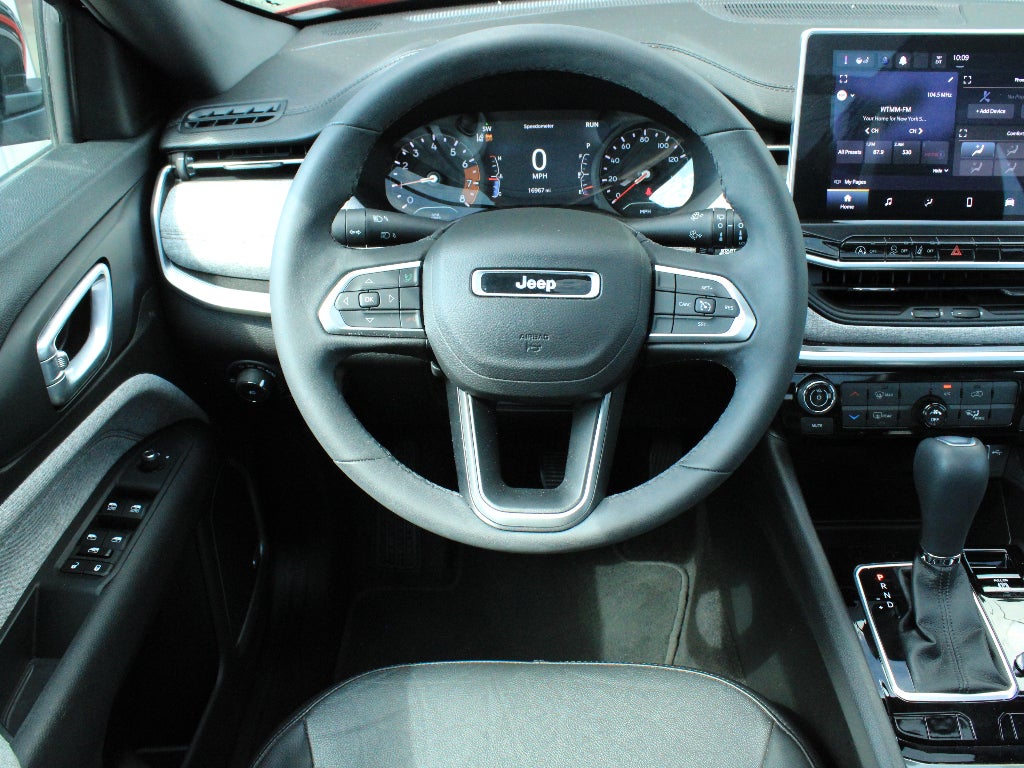 2023 Jeep Compass Latitude Lux