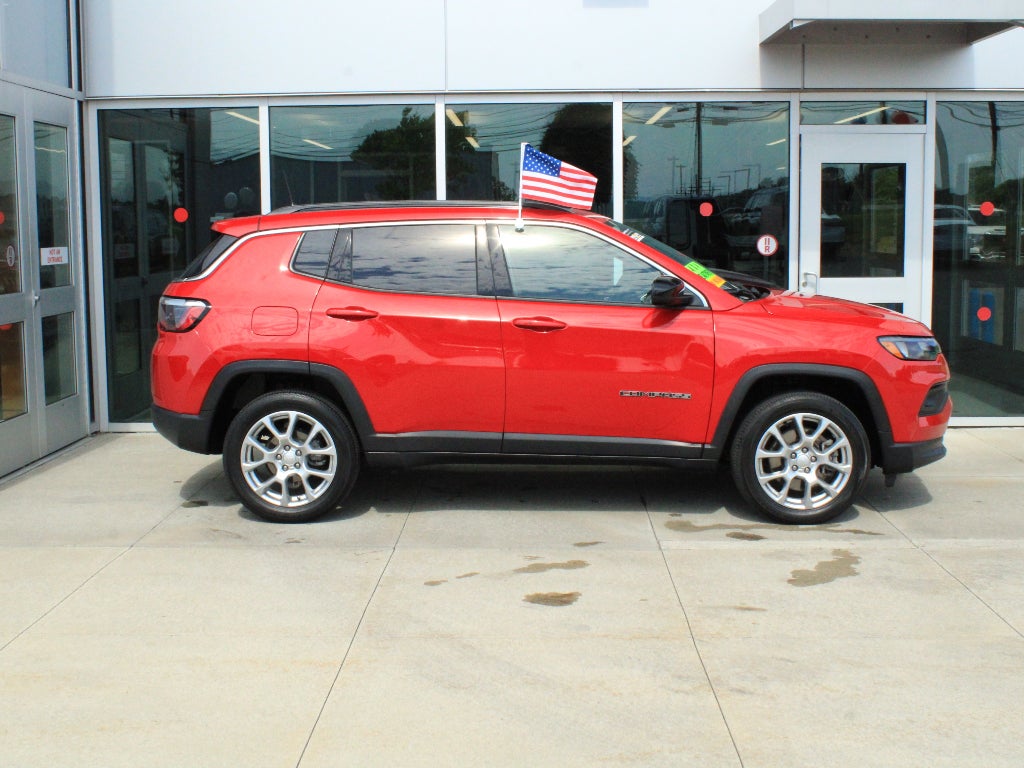 2023 Jeep Compass Latitude Lux