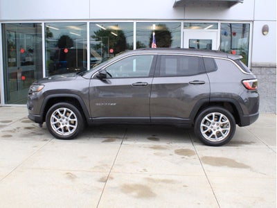 2023 Jeep Compass Latitude Lux