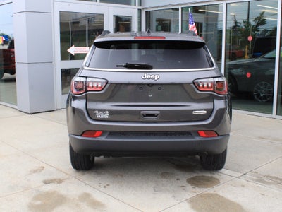 2023 Jeep Compass Latitude Lux