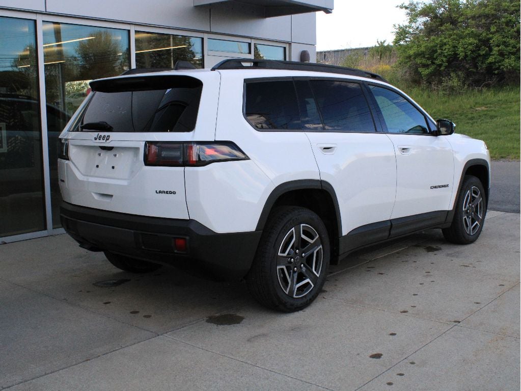 2026 Jeep Cherokee Laredo