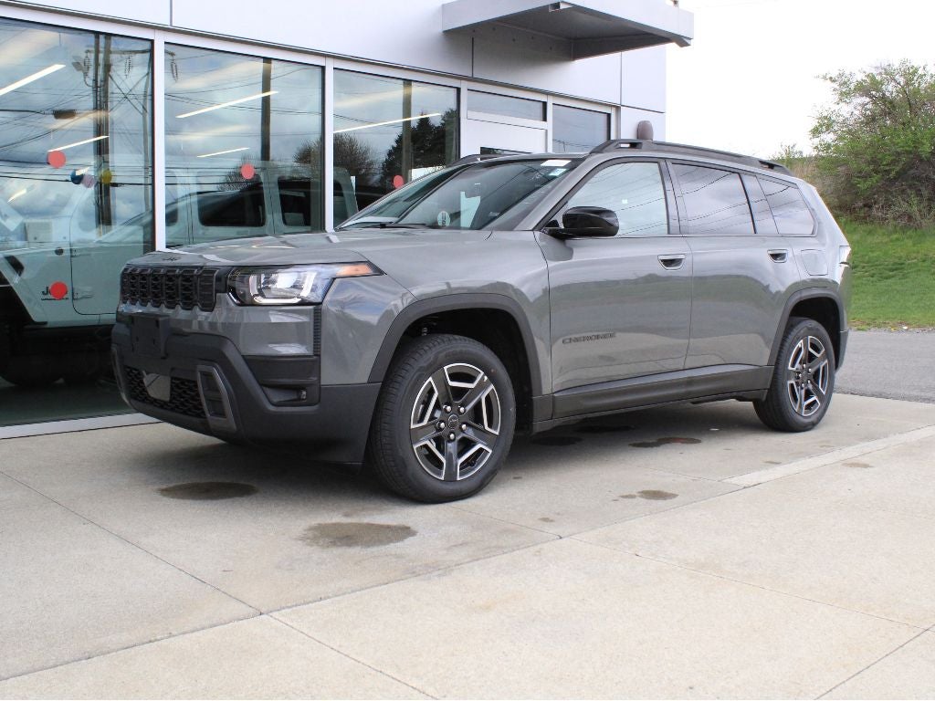 2026 Jeep Cherokee Laredo