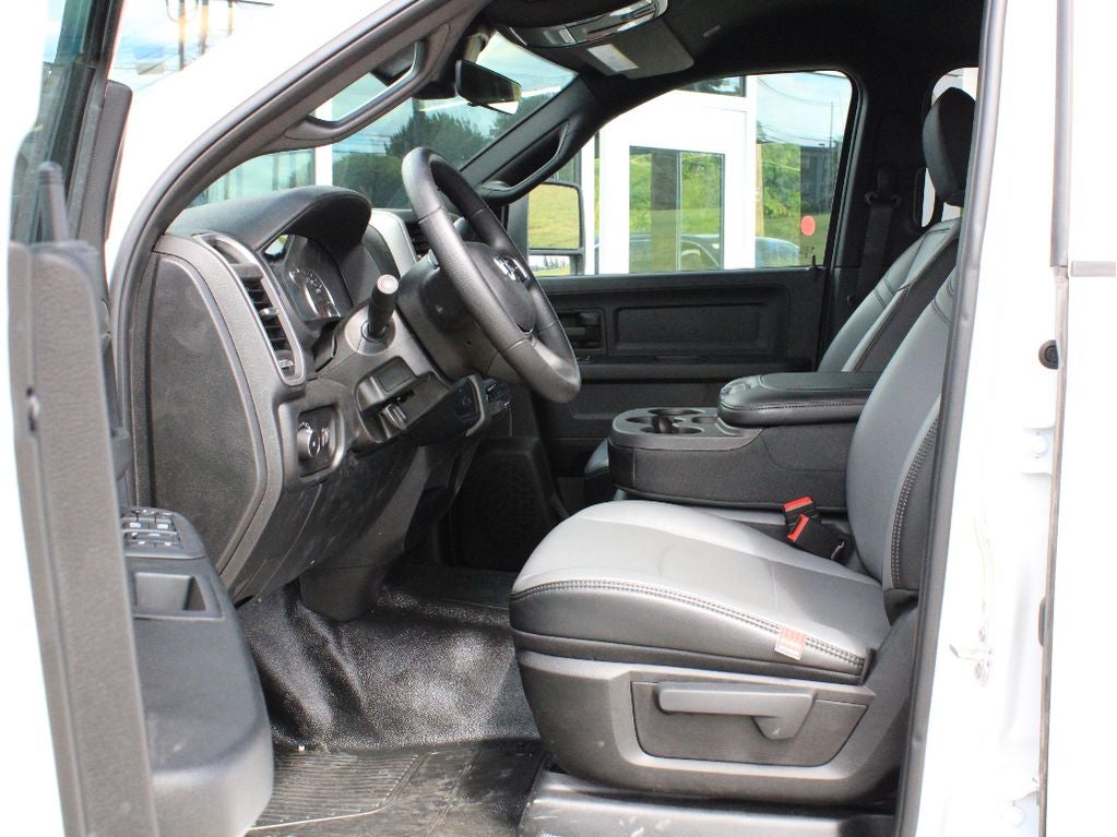 2026 RAM 3500 Chassis Tradesman