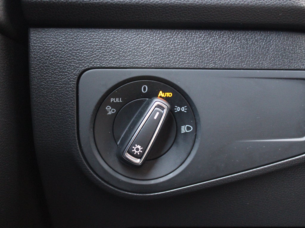 2023 Volkswagen Tiguan SEL R-Line