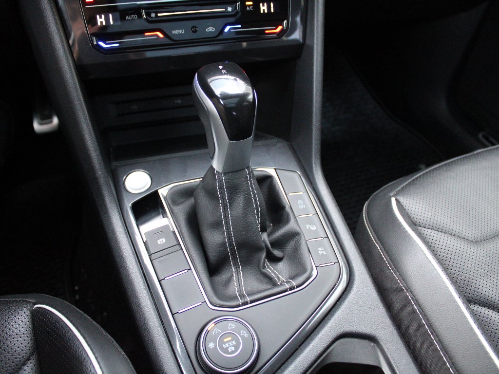 2023 Volkswagen Tiguan SEL R-Line