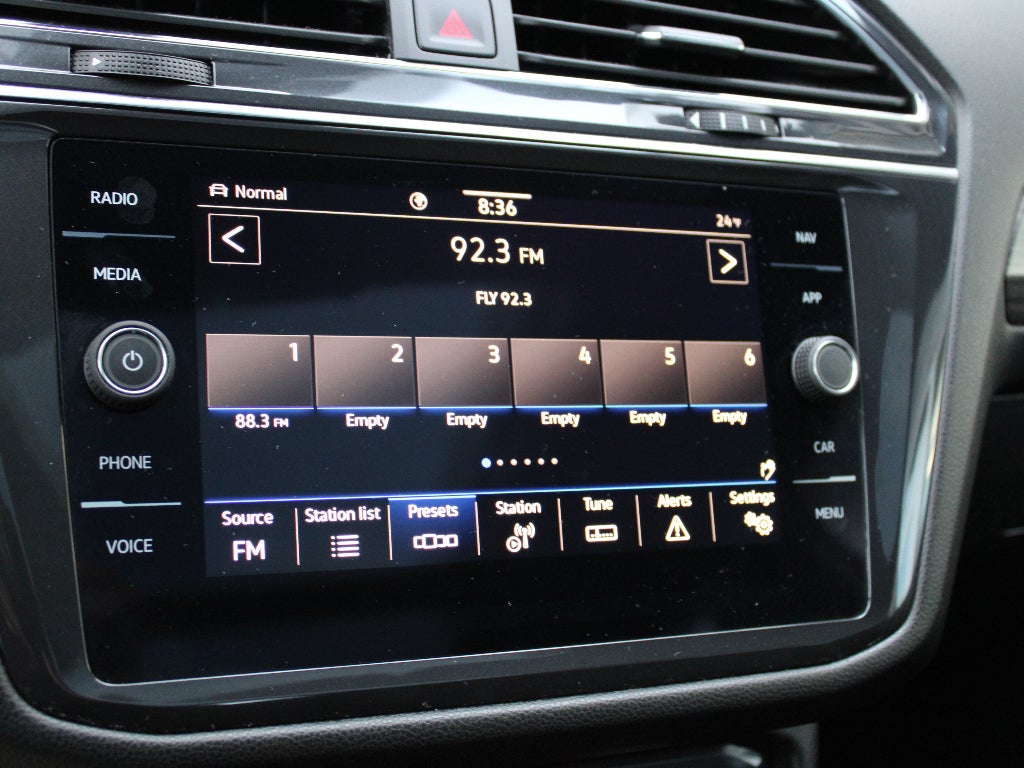 2023 Volkswagen Tiguan SEL R-Line