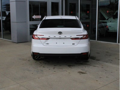 2025 Toyota Camry Hybrid SE
