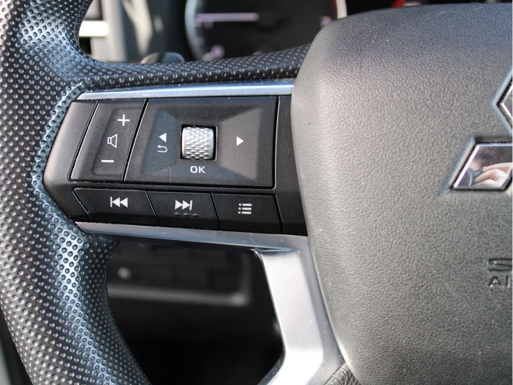 2022 Mitsubishi Outlander ES