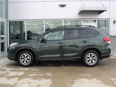 2024 Subaru Forester Premium